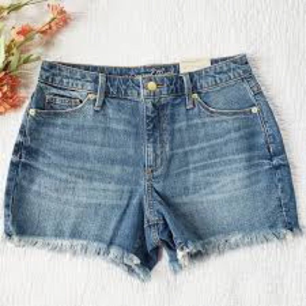 Universal Thread,  shorts